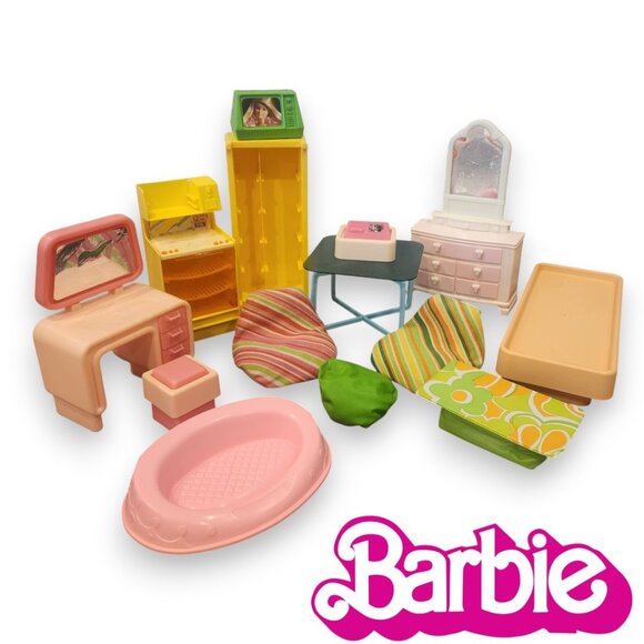 1978 Barbie Dream House Furniture & Other Miscellaneous Vintage Barbie Furniture - Picture 1 of 11